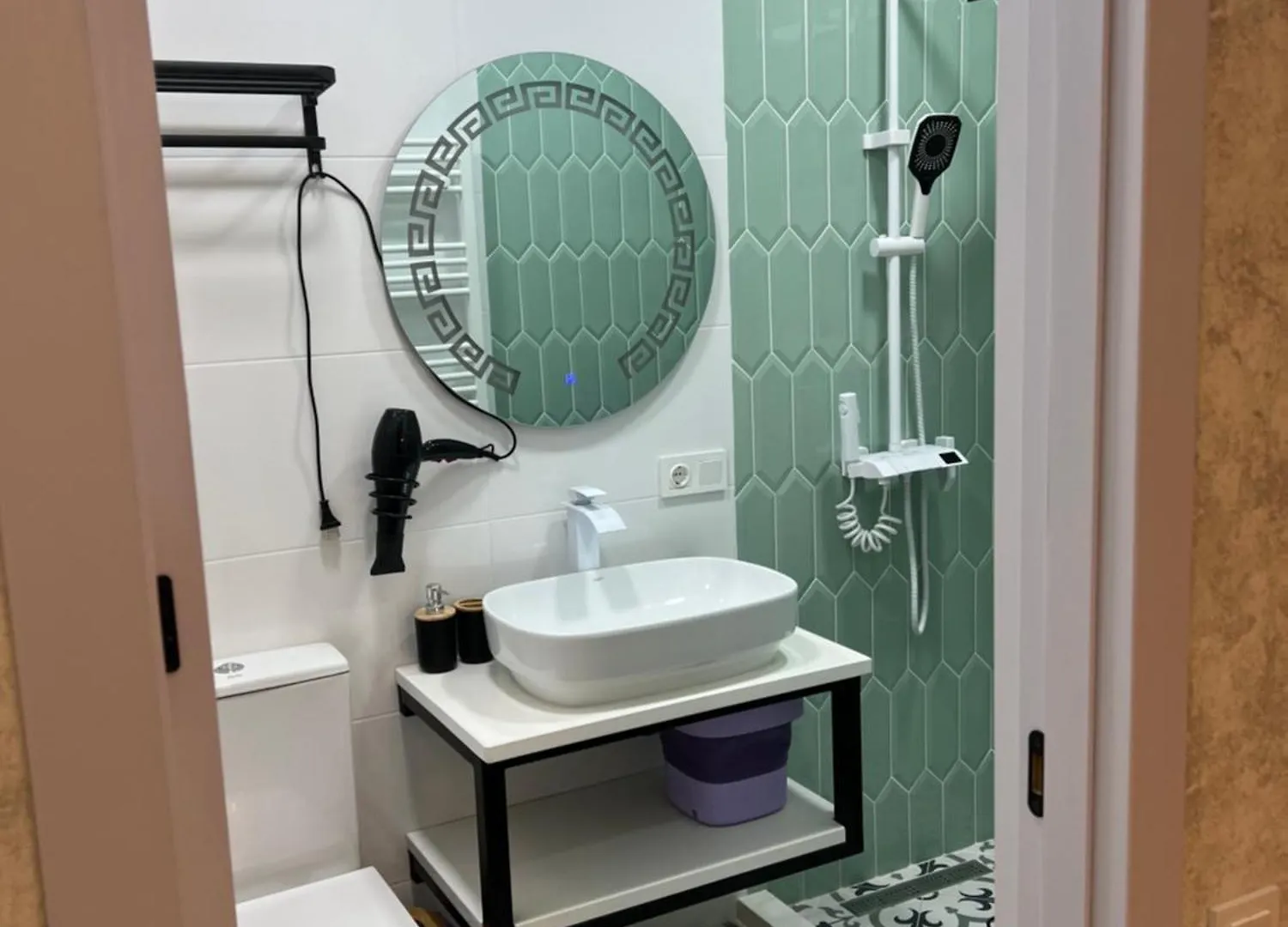 Apartment For Rent ティビリシ グルジア